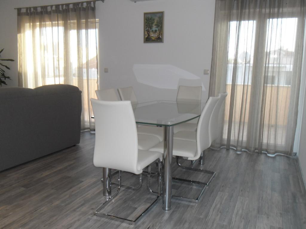 Apartments Robi Trogir Room photo