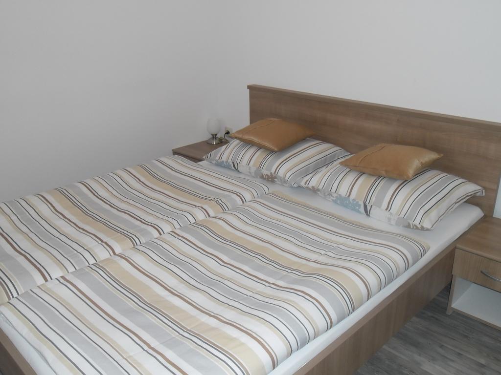 Apartments Robi Trogir Room photo