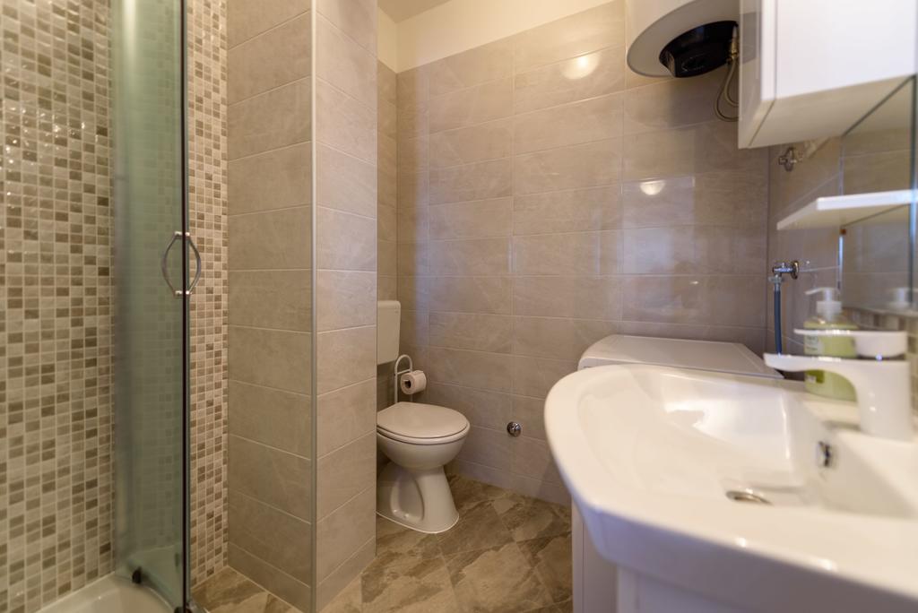 Apartments Robi Trogir Exterior photo