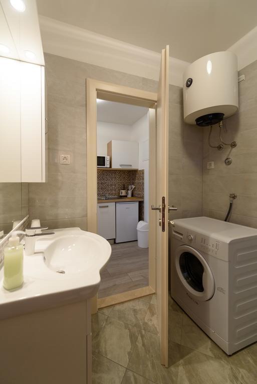 Apartments Robi Trogir Exterior photo